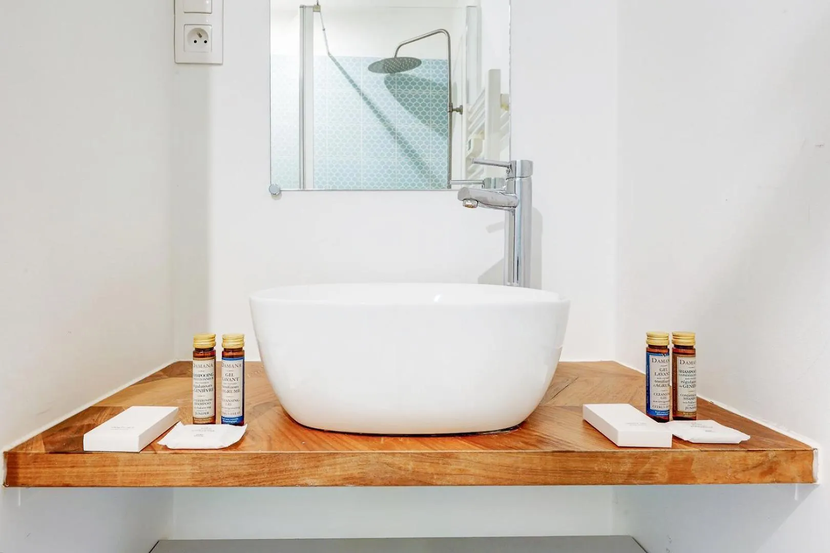Bluestay 281 - Superbe Appartement Avec Terrasse Paris