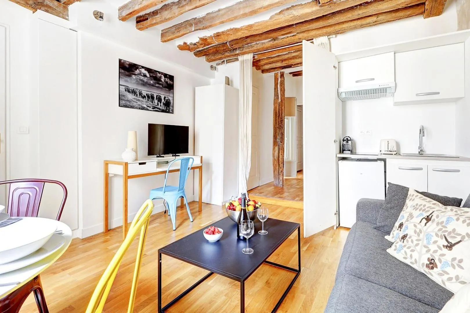 Apartment Bluestay 281 - Superbe Appartement Avec Terrasse Paris